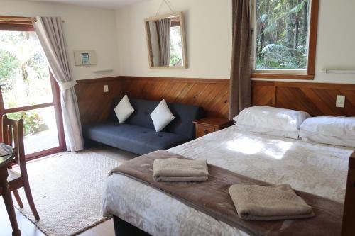 1 double bed, 1 sofa bed