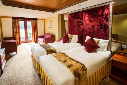 Best Western PLUS Grim's Dyke Hotel in Watford