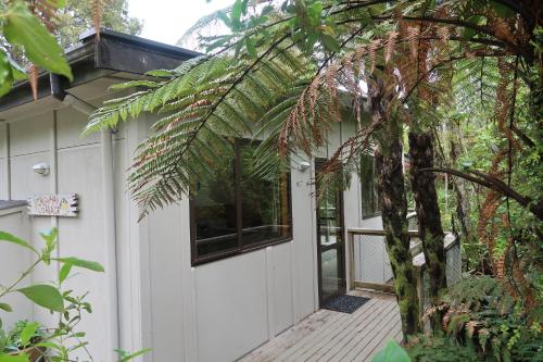 Kowhai Cottage