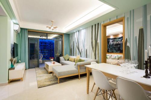 Sanya Hedong·Eternal Scene· Locals Apartment 00131890