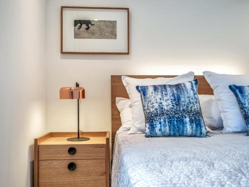 Tamarama Apartments - image 10