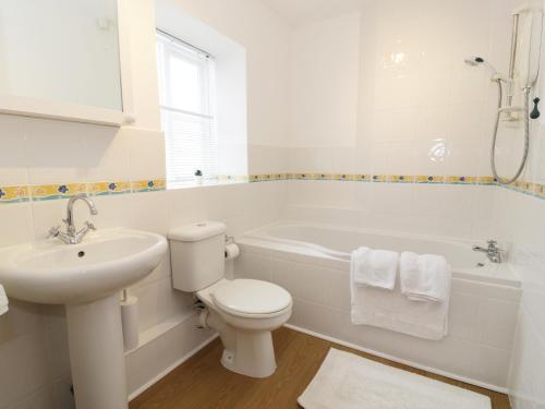 Waverley House Beaumaris - image 14