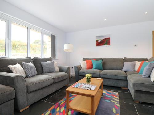 Myles View Penzance - image 7