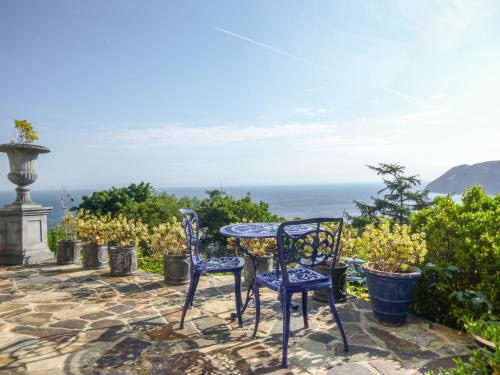 Bayview Tower, Lynton