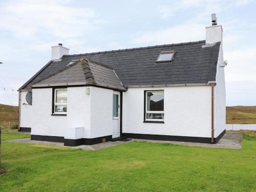 Lochside Cottage, Isle Of North Uist, , Western Isles