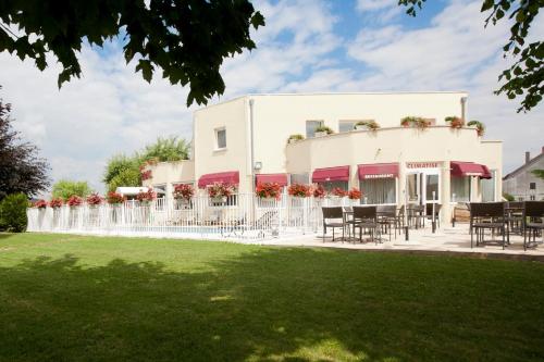 Hôtel balladins Dijon / Marsannay