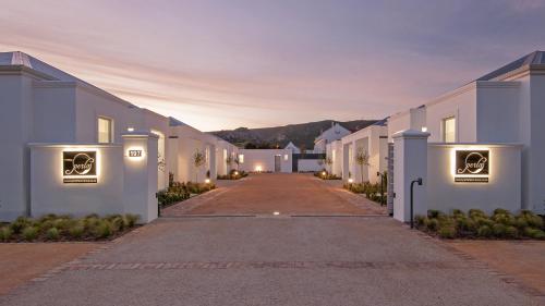 Perla, Hermanus