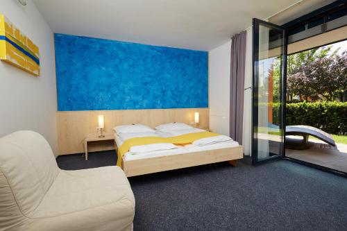 Hotel Garni Colora - image 9