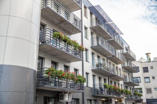 HOF Apartments