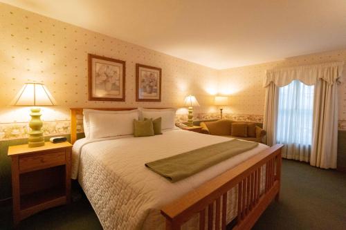 Essenhaus Inn & Conf. Center