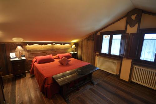 Hotel Maison Saint Jean Located in Courmayeur City Center, Hotel Maison Saint Jean is a perfect starting point from which to explore Courmayeur. Both business travelers and tourists can enjoy the hotels facilities and servi