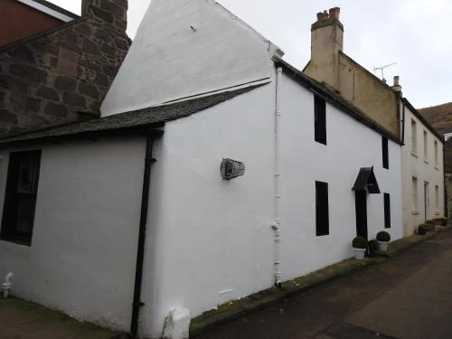 Dunnottar Cottage