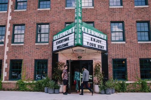 Hotel Clermont Atlanta, by Oliver