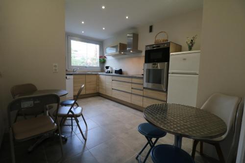 2, 3 and 4 bedroom sea view Forville Apartments 5 mins from the Palais, Cannes (fotografie 2)