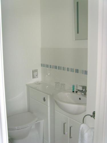 Breakers Bed and Breakfast – Eastbourne