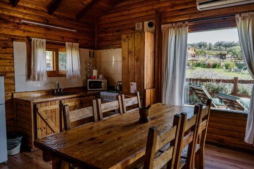 2 bedrooms, 5 beds