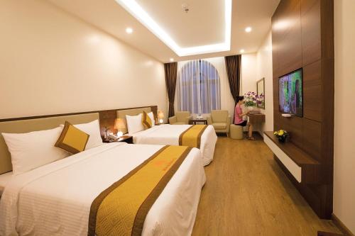 Hùng Mạnh Plaza Hotel (Hung Manh Plaza Hotel) Hòa Bình, Việt Nam: Agoda.com có giá rẻ nhất