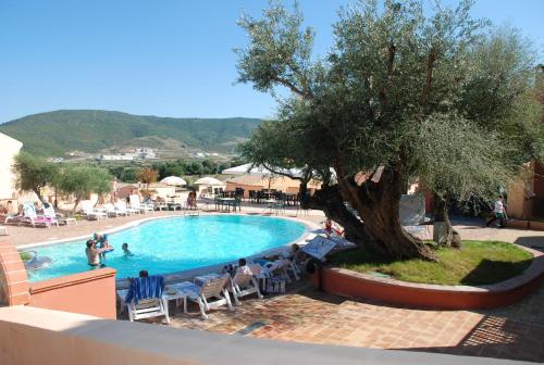 Li Troni - main image