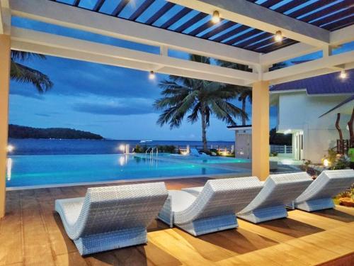 Strand, Nirvana Resort near Tabinay Beach