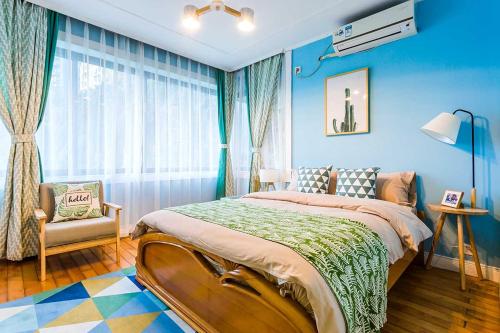 Chongqing Yuzhong·Hongya Cave· Locals Apartment 00134800