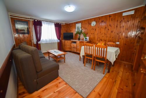 Apartments Marjanović - image 14