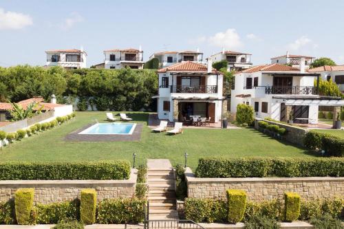 Miroir Private Pool Villa Elani - image 3