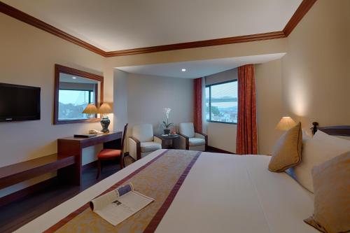 Halong Plaza Hotel