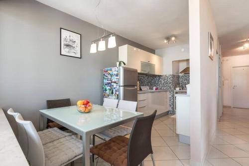 Apartment Penthouse Ema, Split (photo 10)