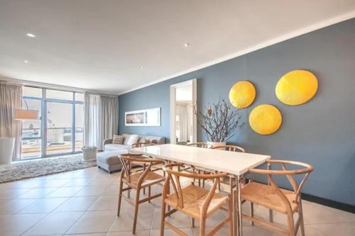Icon Luxury Apartments Cape Town in Cape Town