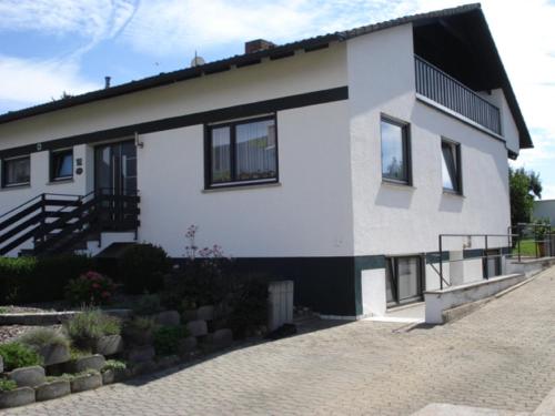 Ferienwohnung Troppner 8.3km von Dingolshausen entfernt