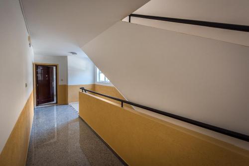 Family apartment in Becici - image 4