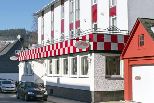 Hotel Garni Elegant - image 6