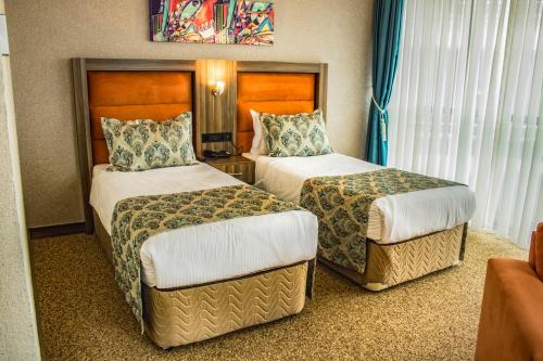 King Sky Tower Room Type - Twin Room with Sea View