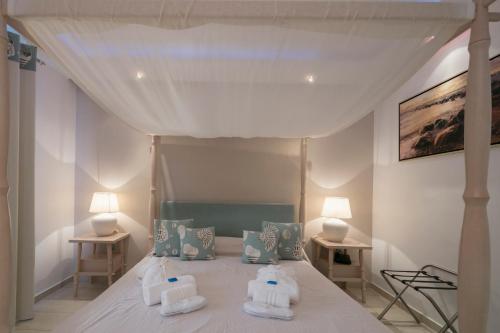 Magic Hotel - image 8