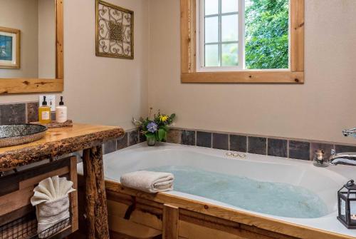 Carson Ridge Luxury Cabins