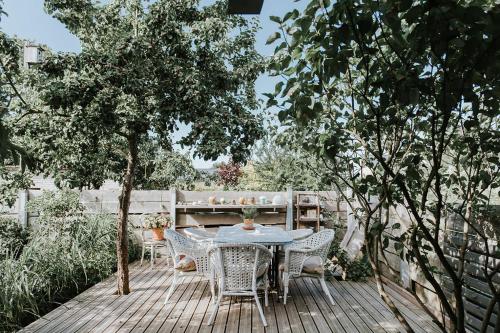 設施, Cardinalis house in 帕維洛斯塔