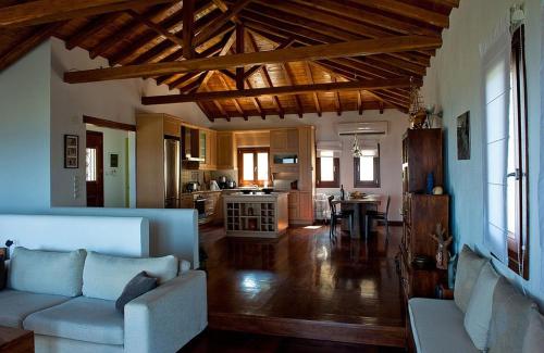 villa iliana - main image