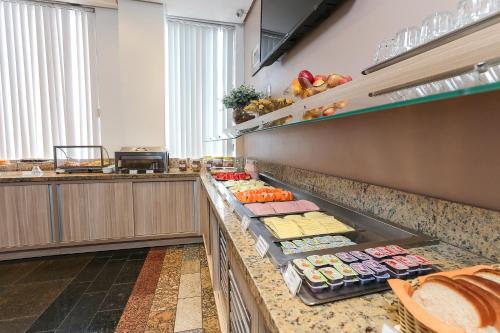 餐廳, Hotel Expressinho Aeroporto in 小薩爾加多國際機場