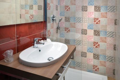 Single Room image 4
