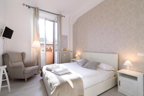White Napoleone Apartment, Рим (фото 4)