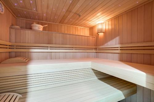 Sauna, Paris Hotel in Clichy