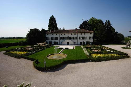 Borgo Dei Conti Della Torre - Accommodation - Morsano al Tagliamento