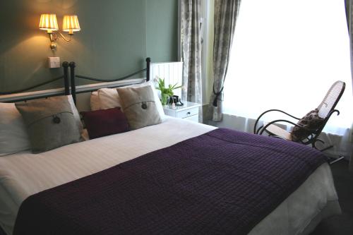 1 queen bed