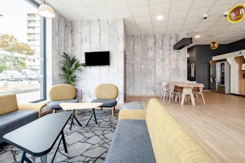 B&B Hotel PARIS GENNEVILLIERS ASNIERES - image 8