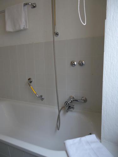 حمام, Hotel Sudenburger Hof in Magdeburg City Center