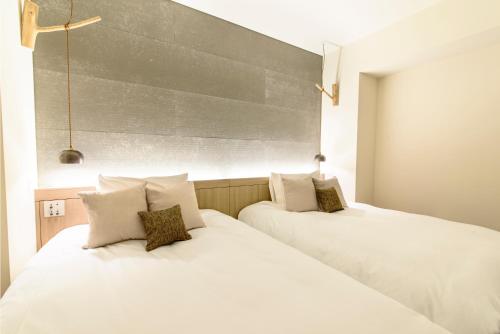 Standard Suite with Mountain View - First Floor