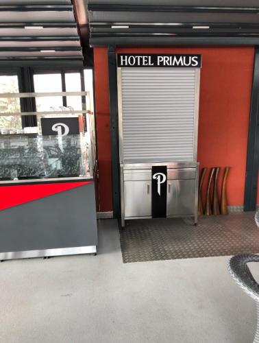 Primus Hotel & Apartments - image 7