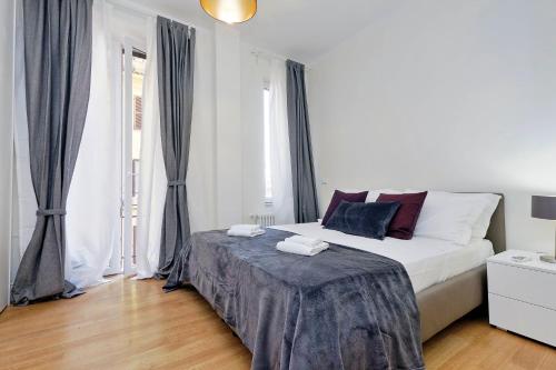 Modern Apartment Quirina 300 mt from Vatican - Tap to explore photos