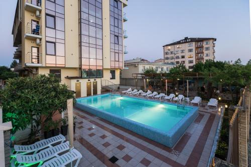Anatol Hotel - image 12