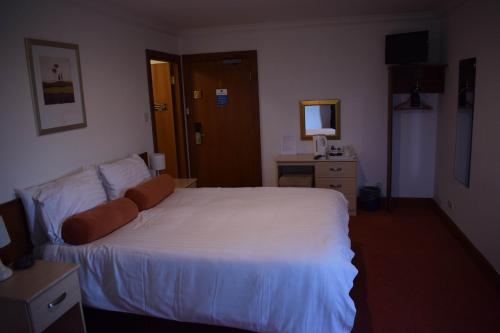 GOLF View Hotel & Macintosh Restaraunt - image 10
